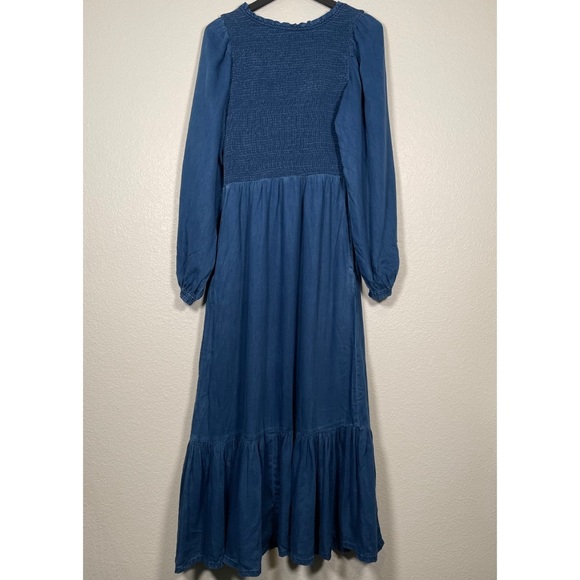 NWT Old Navy Smocked Chambray Fit & Flare Midi Dress Medium Tall - Picture 3 of 8